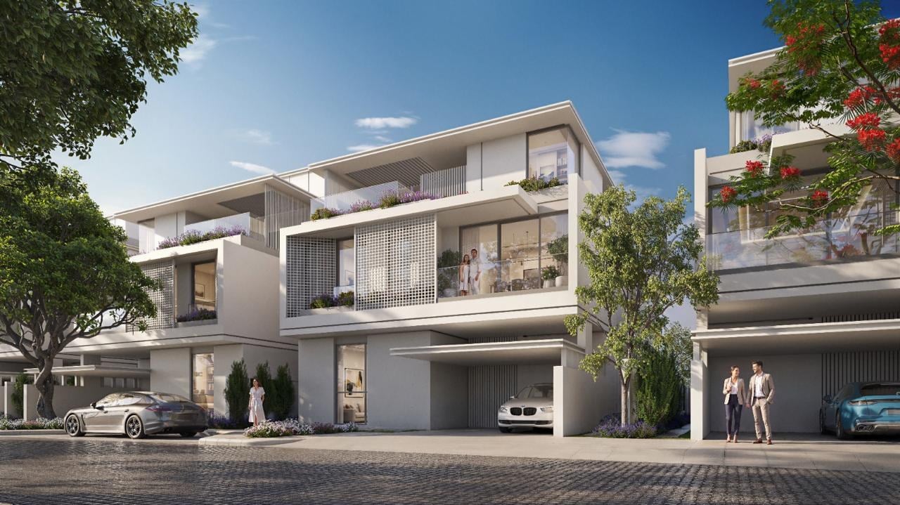 A residential street between the clusters at Azizi Florence